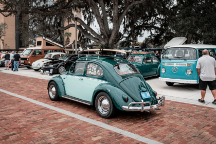 Diego Borges convida você a descobrir o charme atemporal dos carros antigos que nunca saem de moda.