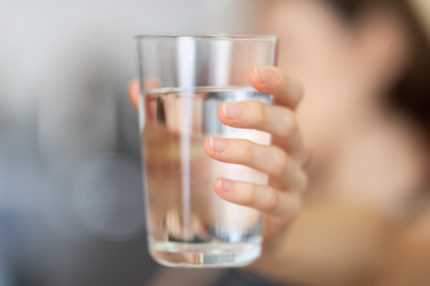 EBS - Empresa Brasileira de Saneamento LTDA alerta para o avanço da contaminação por microplásticos e suas consequências à saúde.