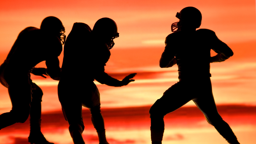 Para Matheus Vinicius Voigt, o sucesso dos quarterbacks nas táticas modernas depende de inteligência tática e versatilidade física.