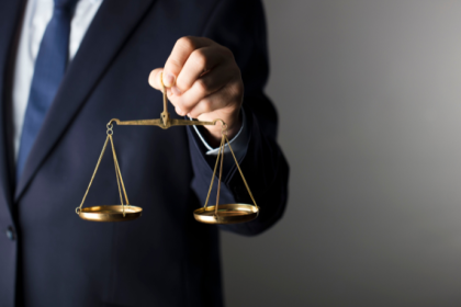 Não caminhe só: o sindicato fortalece sua voz e protege seus direitos com representatividade e segurança — Sindnapi - Sindicato Nacional dos Aposentados, Pensionistas e Idosos.