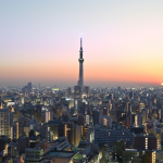 Alberto Toshio Murakami explica como Tóquio deixou de ser Edo e se transformou na capital do Japão, moldando o país como conhecemos hoje.